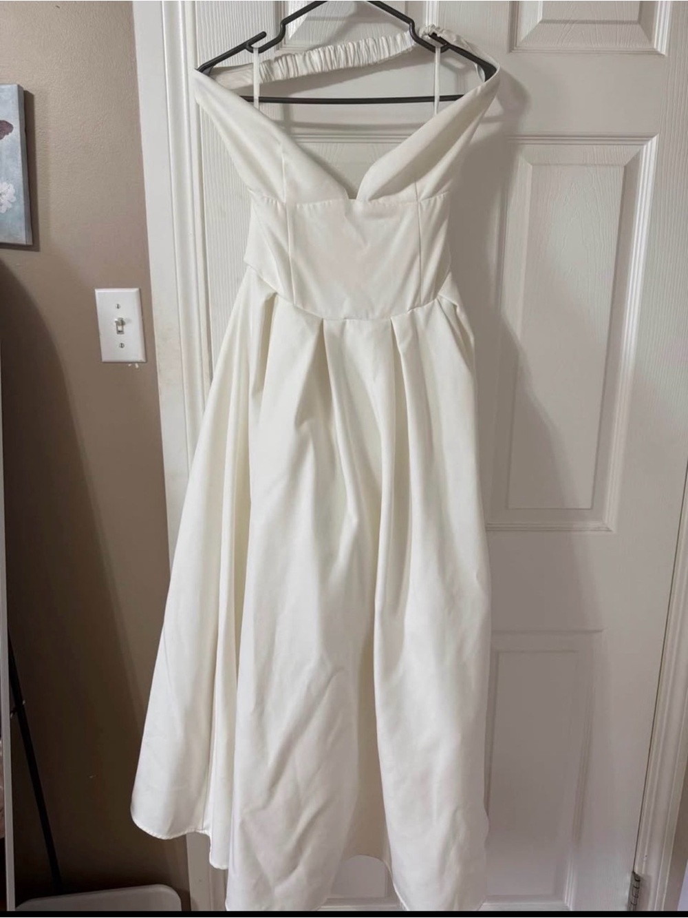 Elegant White Off-Shoulder Midi Dress